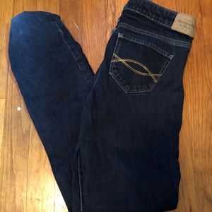 4 FOR $20 Abercrombie Skinnies🌟